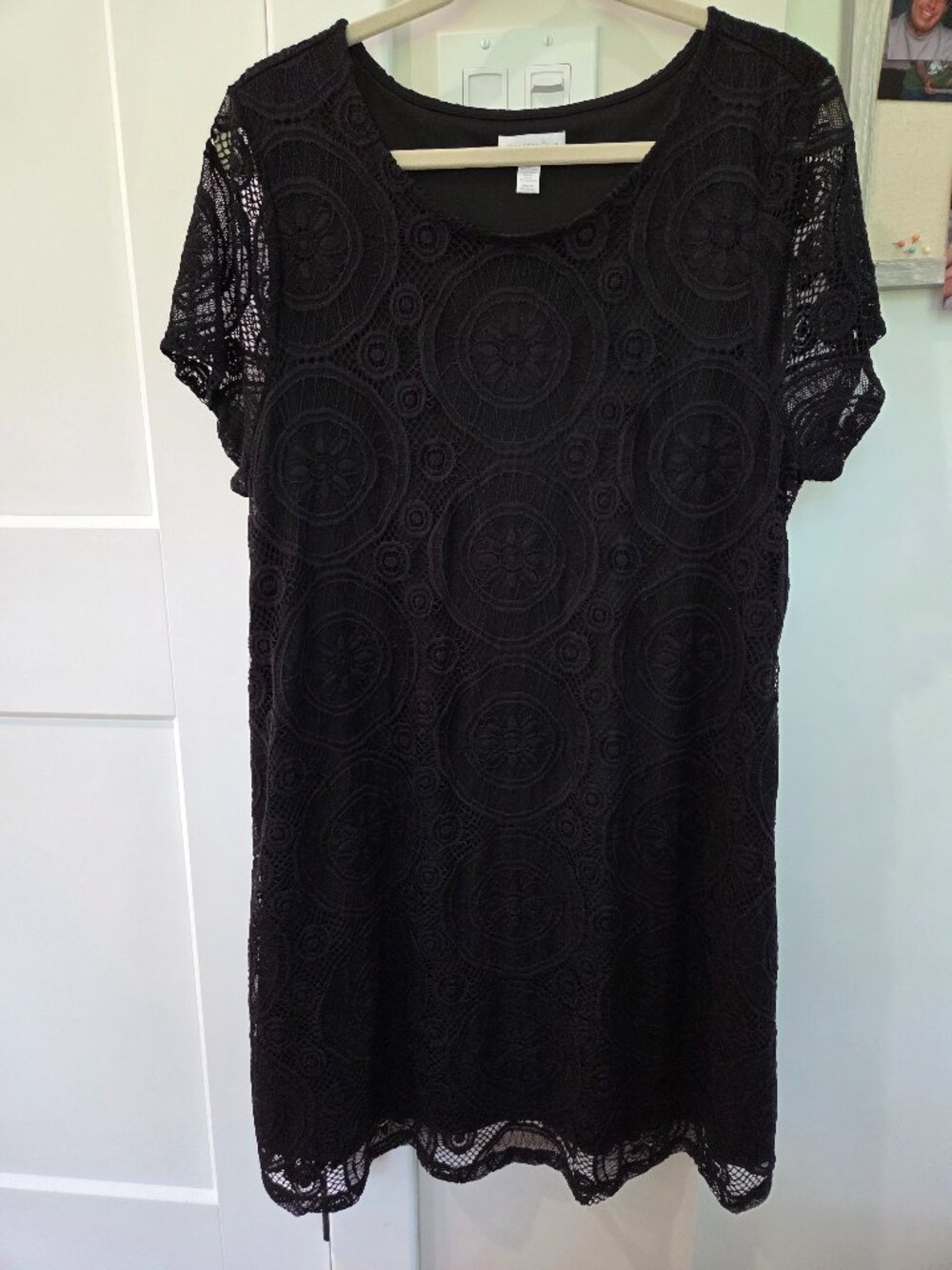 Black lace dress